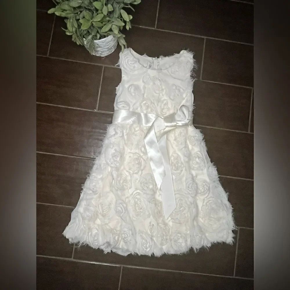Bonnie Jean Ivory Possey dress sz 6
